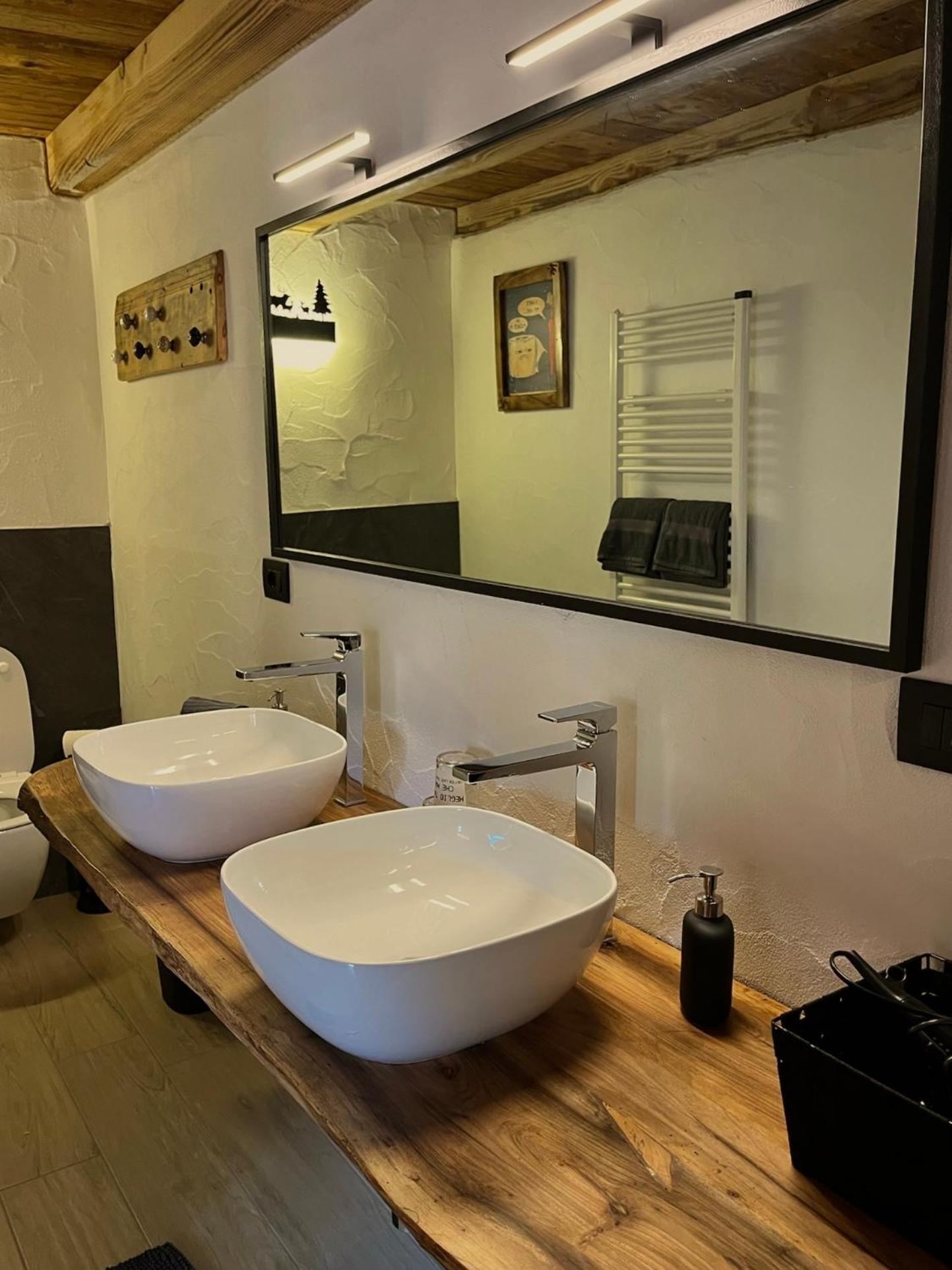 La Famille D'Evian Hotel Villeneuve Ngoại thất bức ảnh